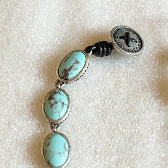 Fossil Faux Turquoise Bracelet With Silver Tone Button & Leather Loop Closure - Picture 5 of 9